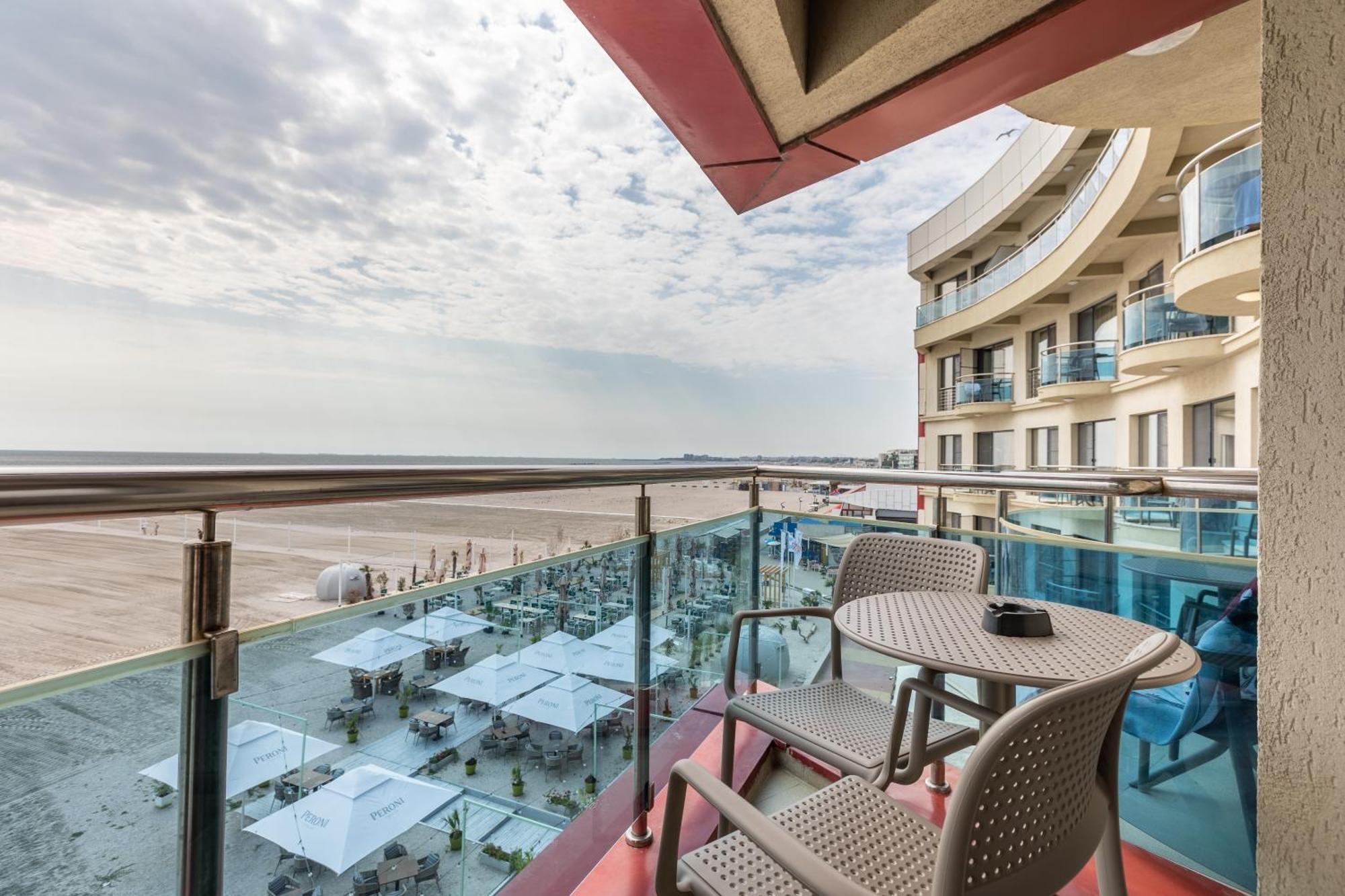 Hawaii Hotel 4*