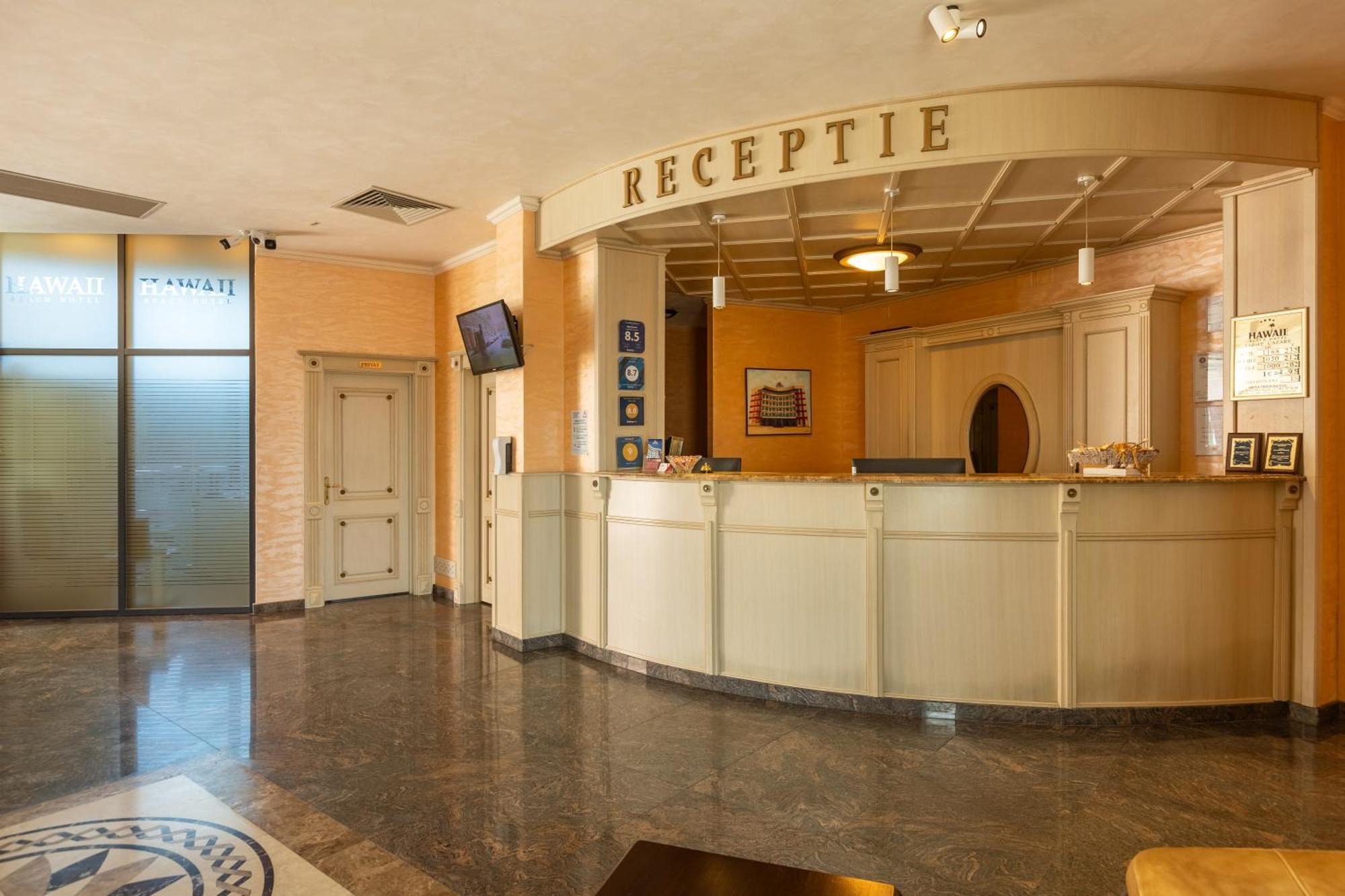 Hawaii Hotel 4*